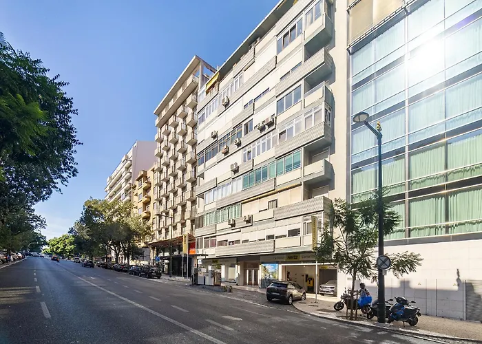 Whome Modern & Elegant In