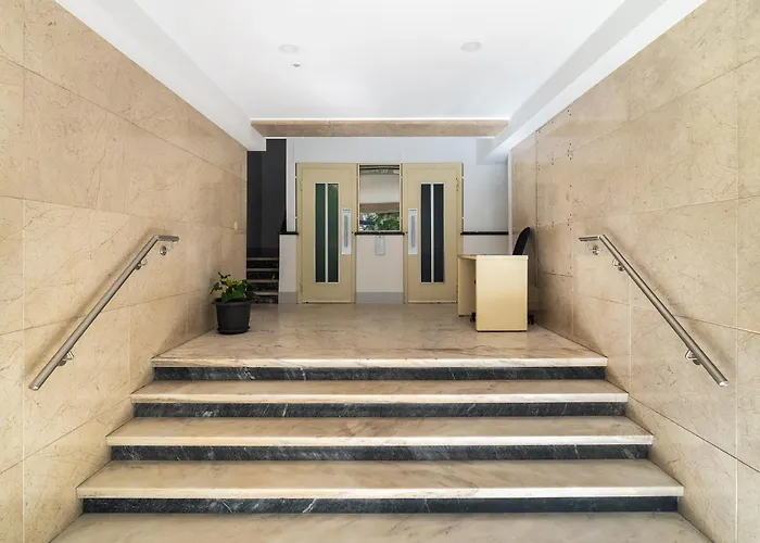 Whome Modern & Elegant In